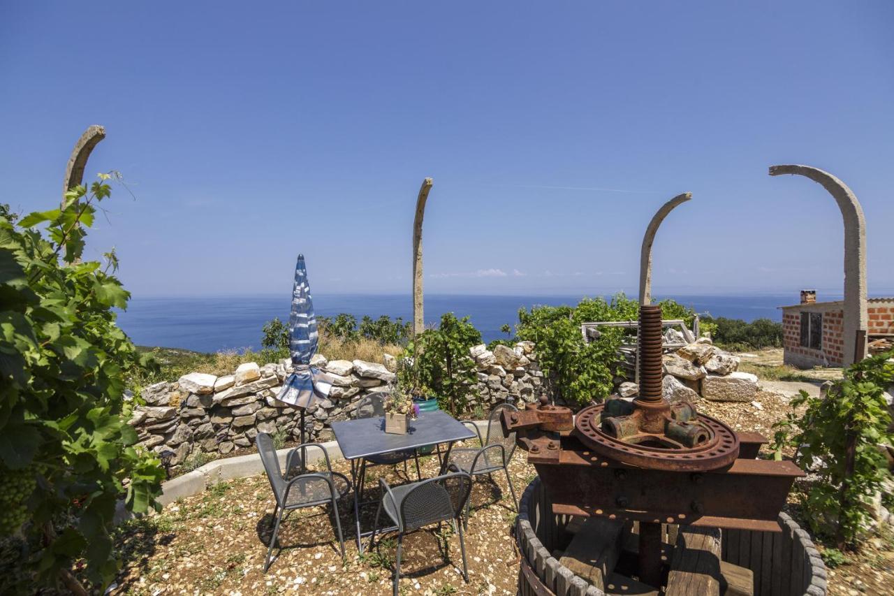 Holiday House With A Parking Space Okljucna, Vis - 14875 Komiža Zewnętrze zdjęcie